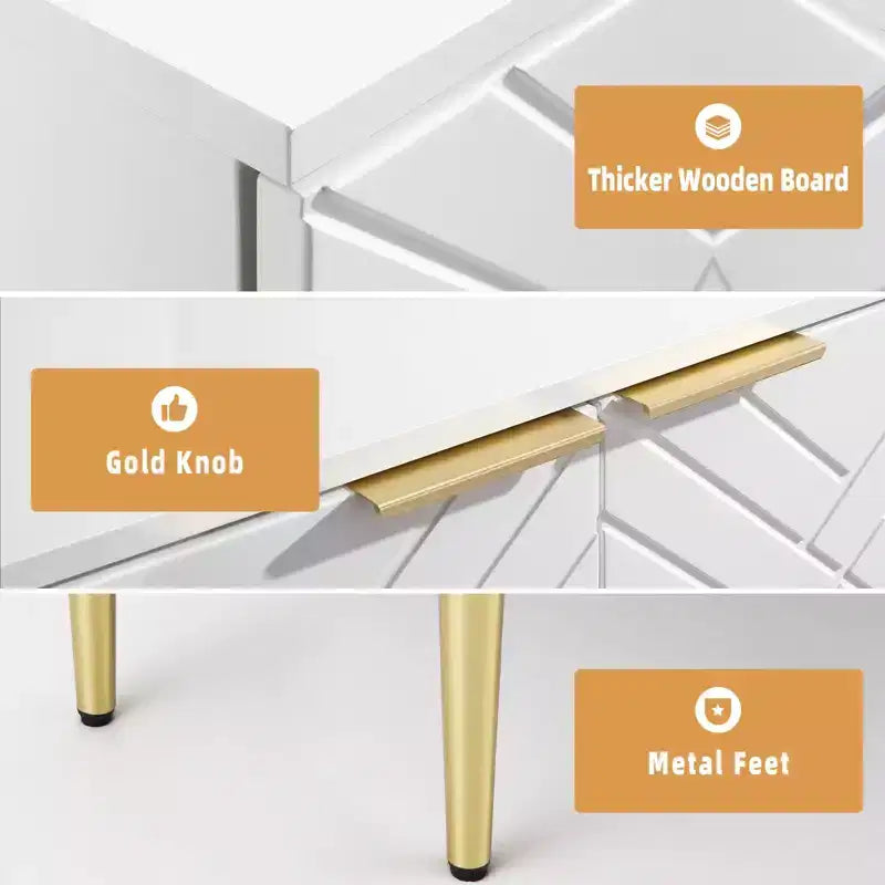Credenza in legno con ante a rilievo, pomelli e ripiano dorati – Bianco