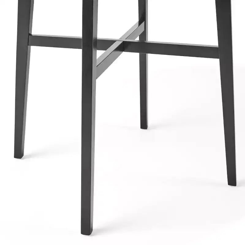 Tavolo da pranzo alto con gambe in legno di gomma per piccoli spazi