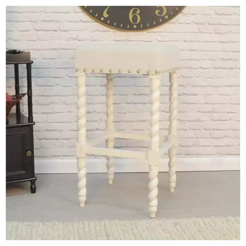 Sgabello da bar Cadmus da 30" imbottito – seduta in lino, struttura in legno massello, finiture con borchie